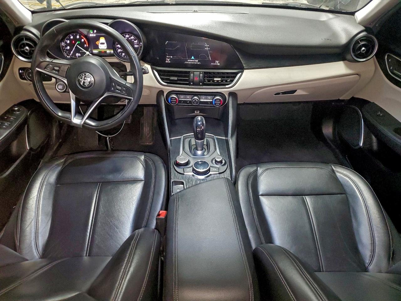 2019 ALFA ROMEO GIULIA photo 15
