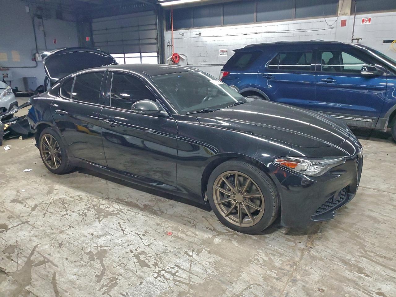 2019 ALFA ROMEO GIULIA photo 7