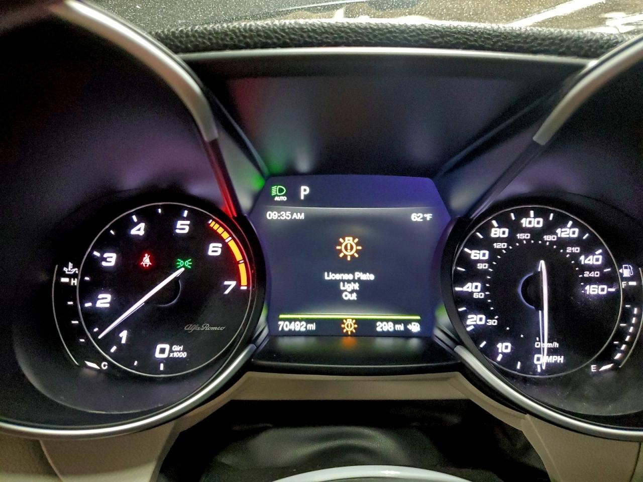 2019 ALFA ROMEO GIULIA photo 17