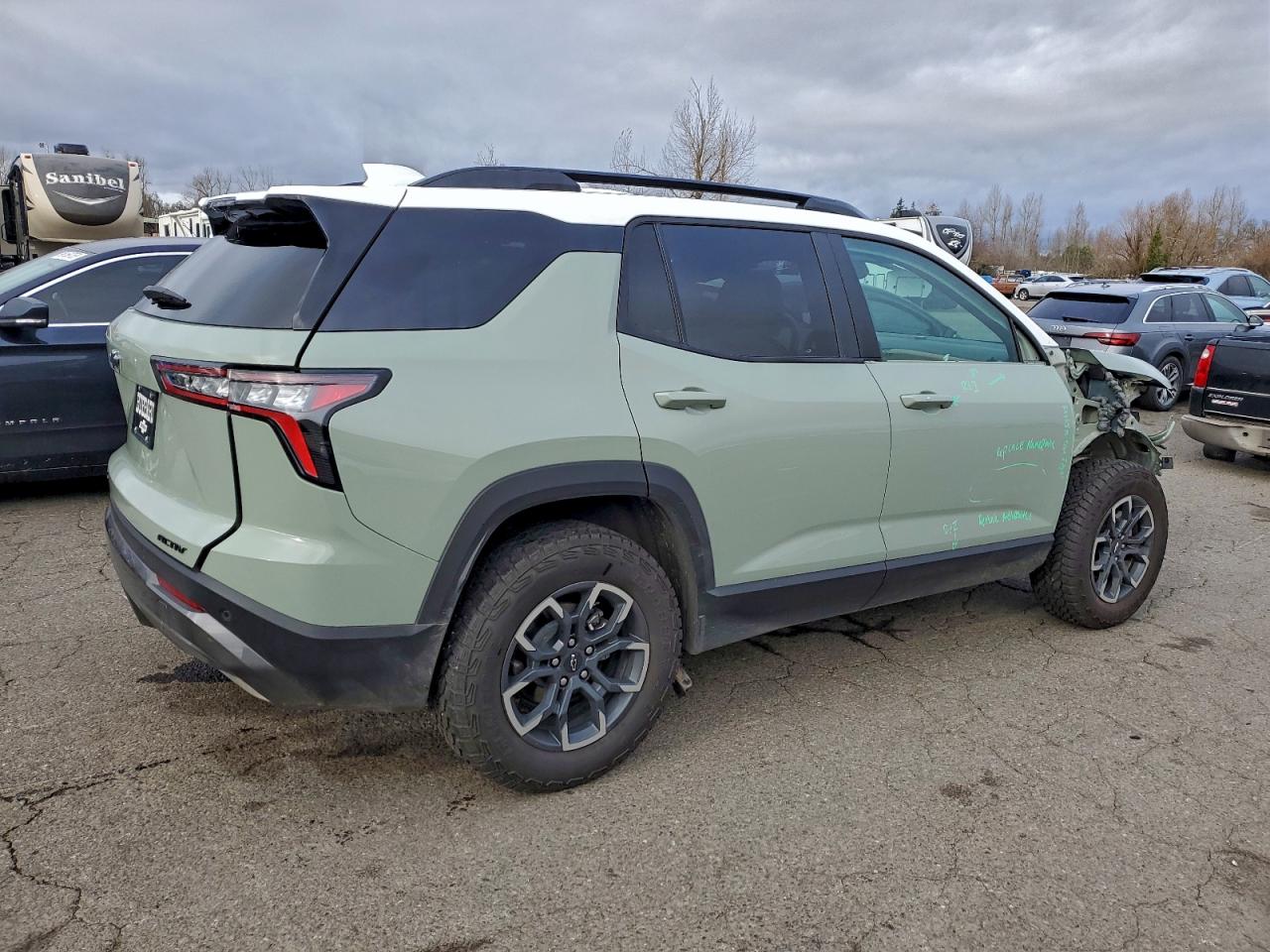 2026 CHEVROLET EQUINOX ACTIV photo 3