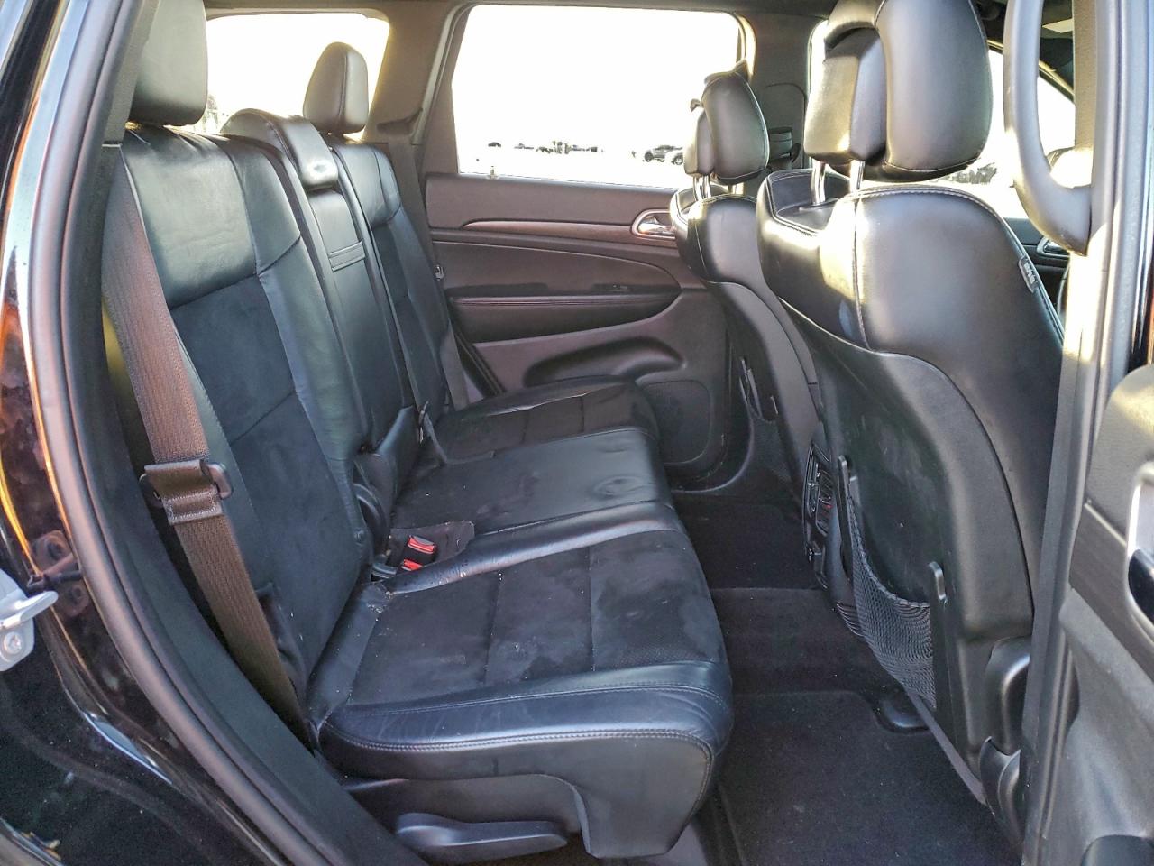 2018 JEEP GRAND CHEROKEE LAREDO photo 11
