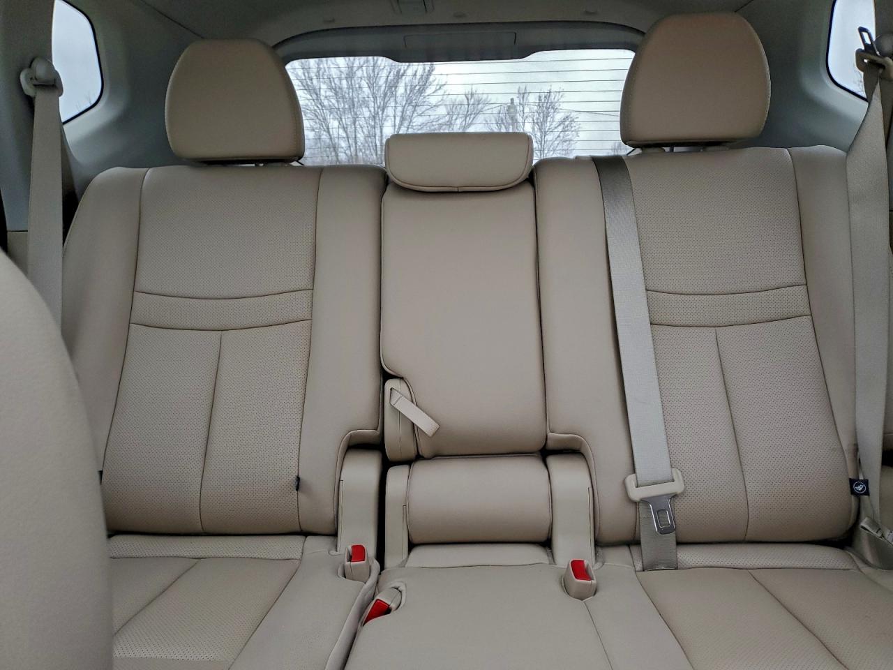 2016 NISSAN ROGUE S photo 10