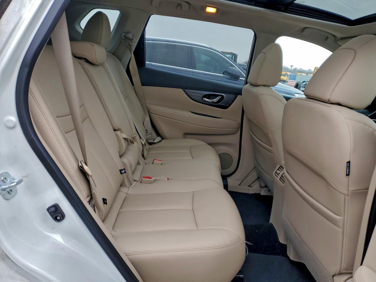 2016 NISSAN ROGUE S photo 11