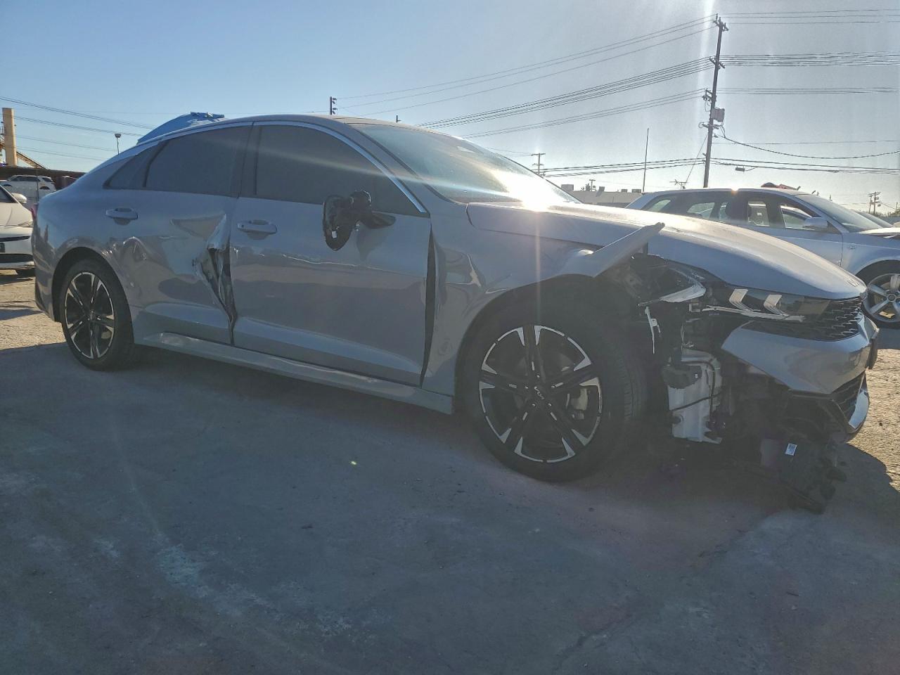 2023 KIA K5 GT LINE photo 4