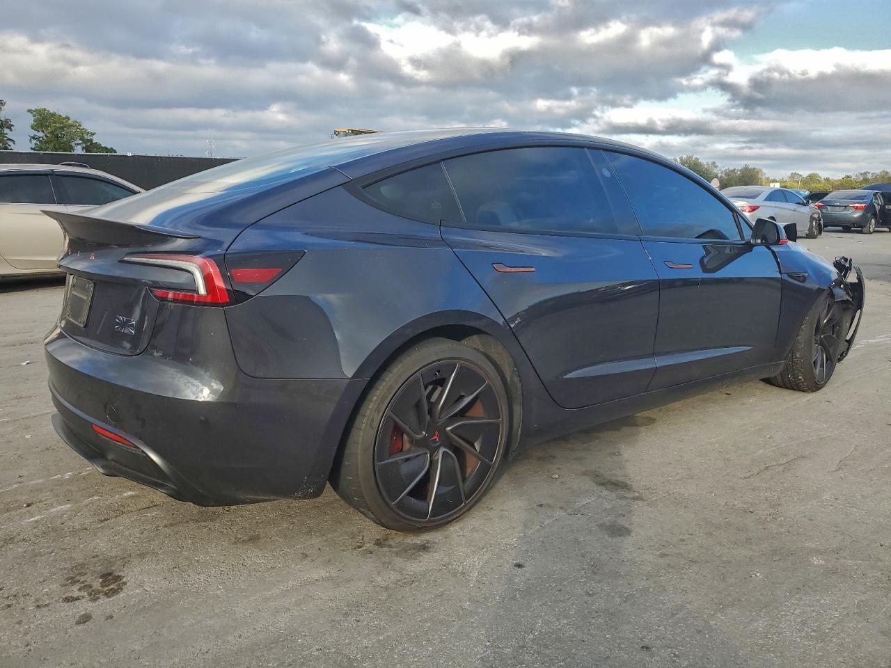 2024 TESLA MODEL 3 photo 3