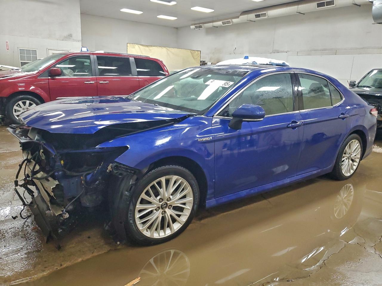 2018 TOYOTA CAMRY