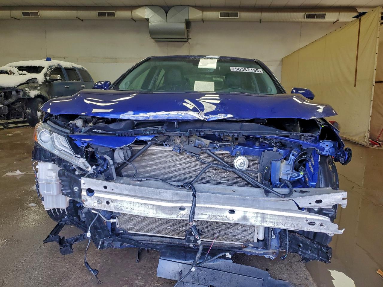 2018 TOYOTA CAMRY HYBRID photo 5