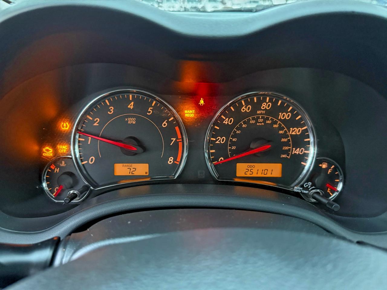 2011 TOYOTA COROLLA BASE photo 8