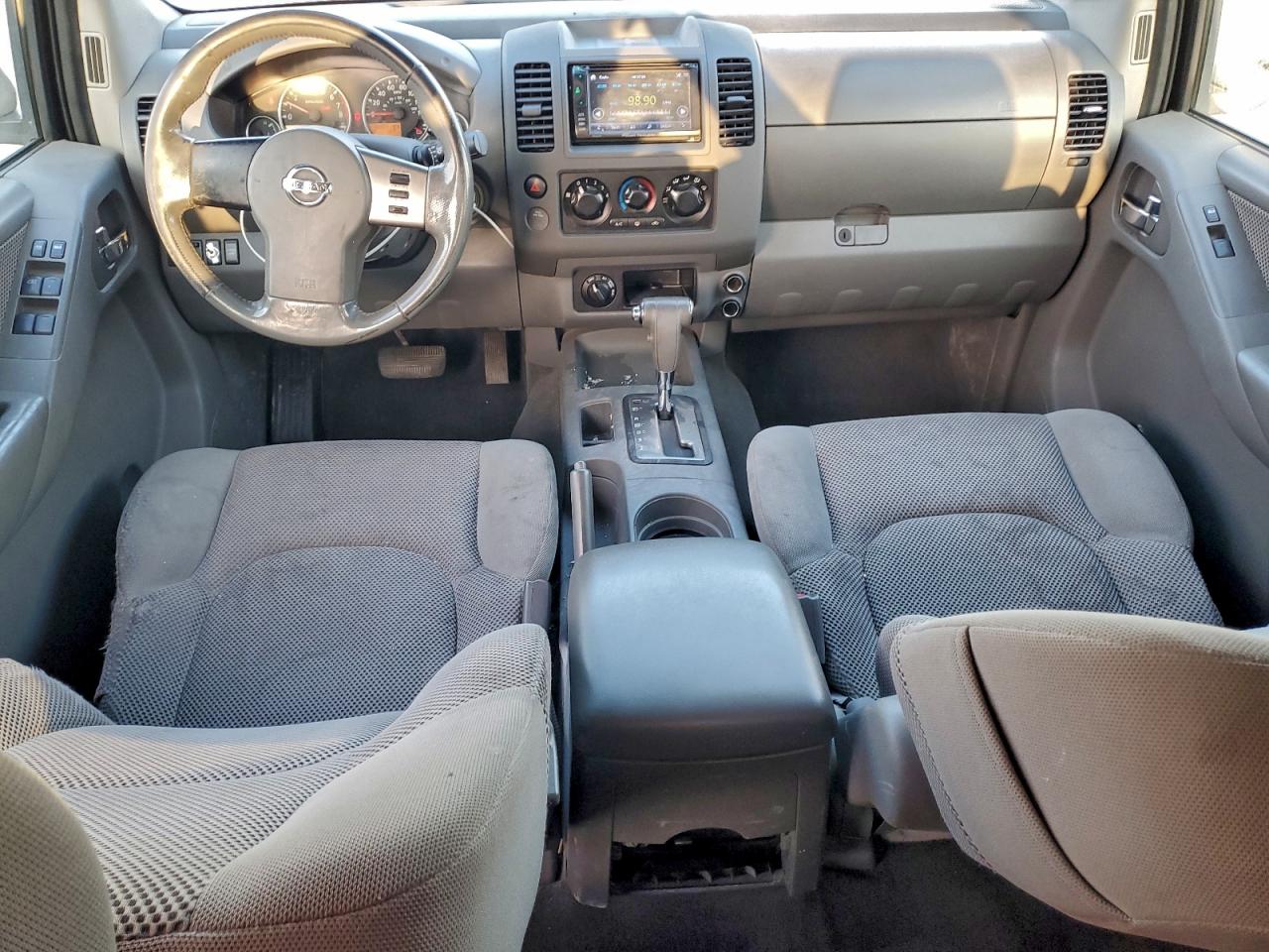 2006 NISSAN FRONTIER CREW CAB LE photo 8