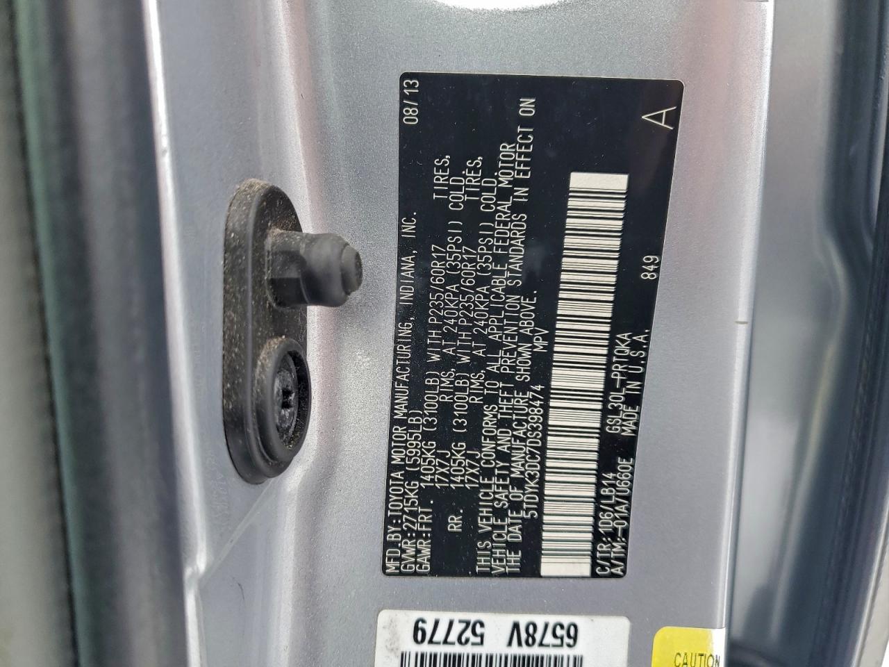 2013 TOYOTA SIENNA XLE photo 13