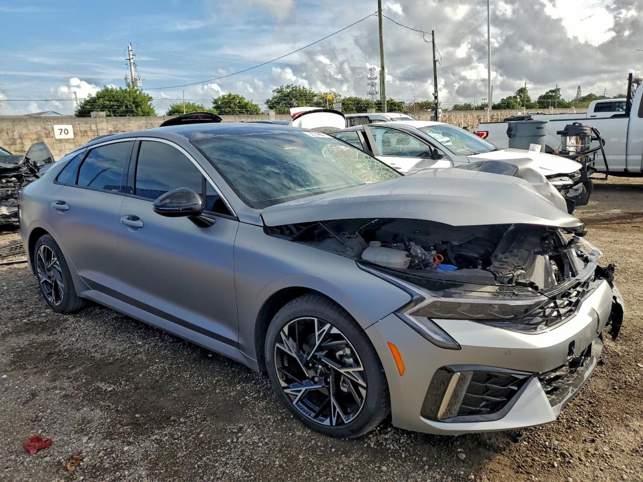 2025 KIA K5 GT LINE photo 4