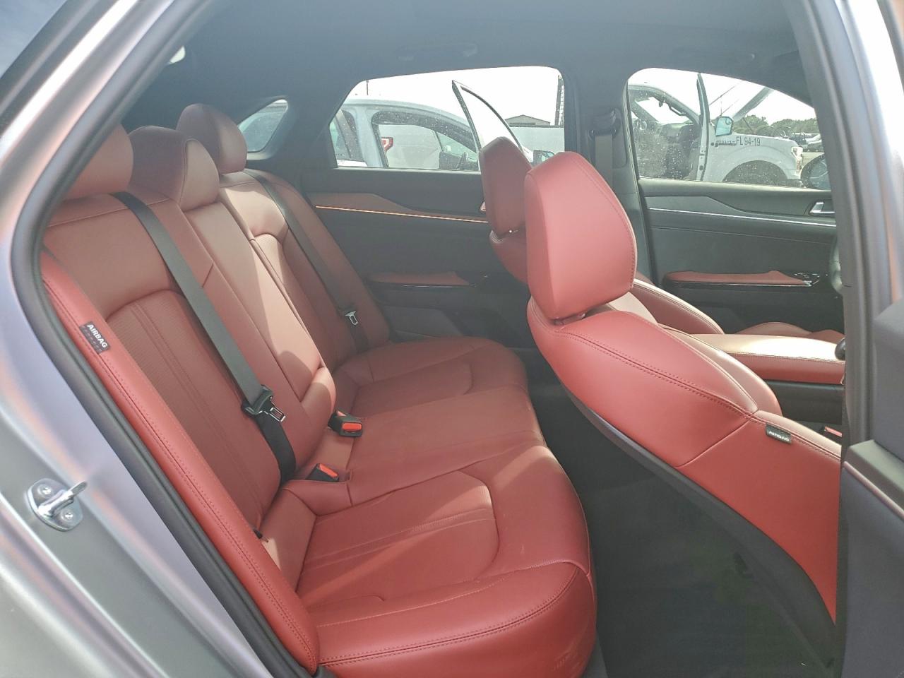 2025 KIA K5 GT LINE photo 10