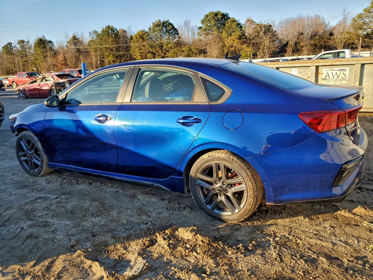 2021 KIA FORTE GT LINE photo 2