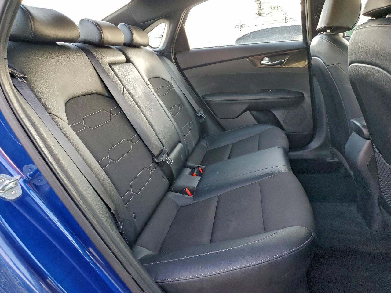 2021 KIA FORTE GT LINE photo 10