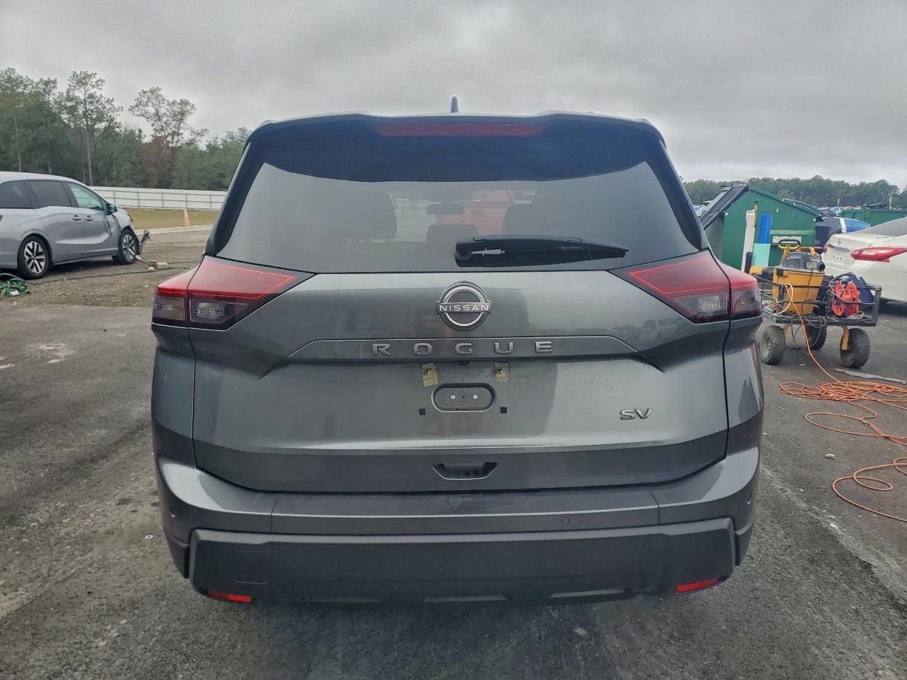 2024 NISSAN ROGUE SV photo 6