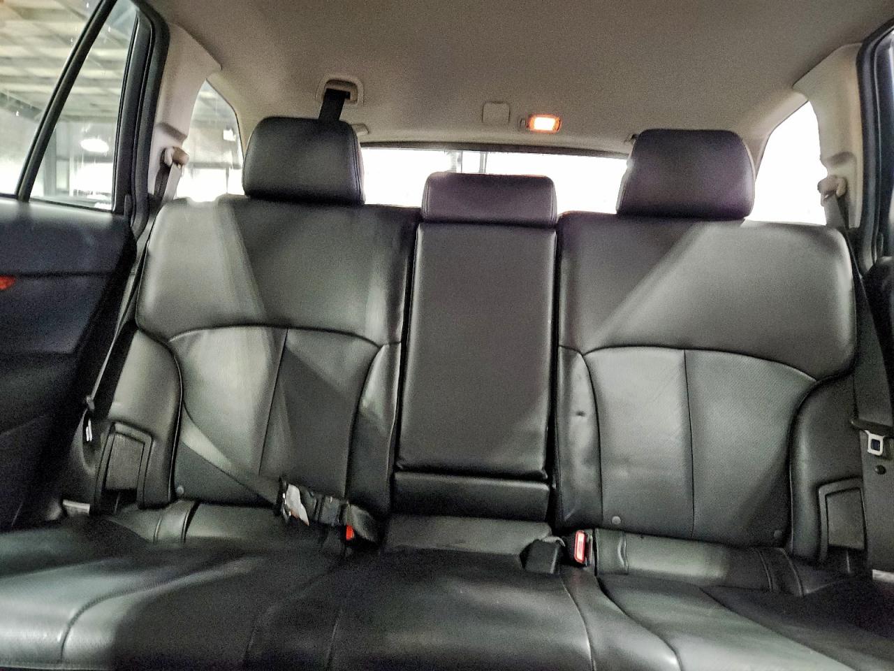 2012 SUBARU OUTBACK 3.6R LIMITED photo 10