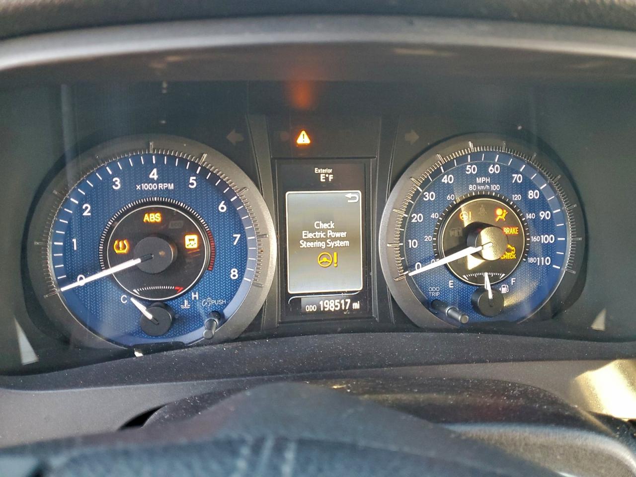 2016 TOYOTA SIENNA XLE photo 9