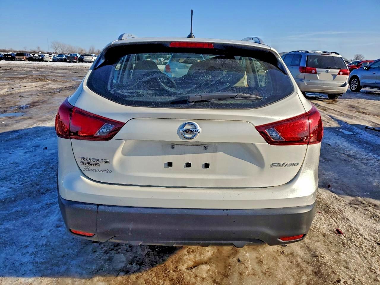 2018 NISSAN ROGUE SPORT S photo 11
