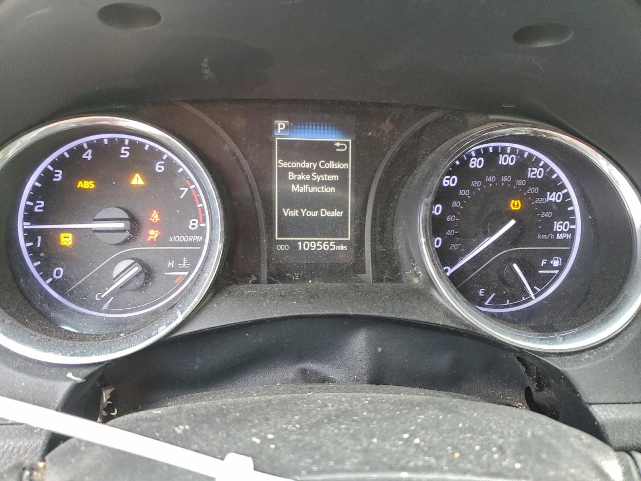2019 TOYOTA CAMRY L photo 25