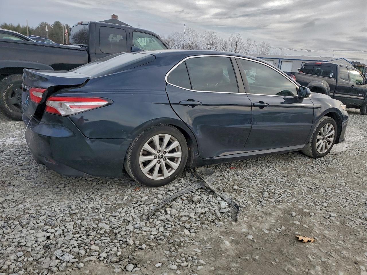 2019 TOYOTA CAMRY L photo 7