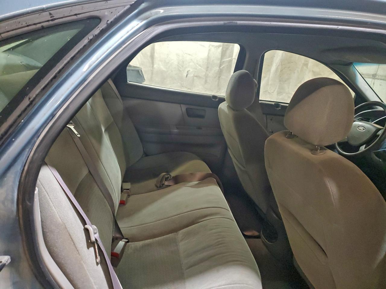 2005 FORD TAURUS SE photo 10