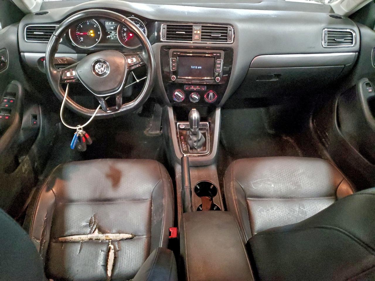 2015 VOLKSWAGEN JETTA TDI photo 8