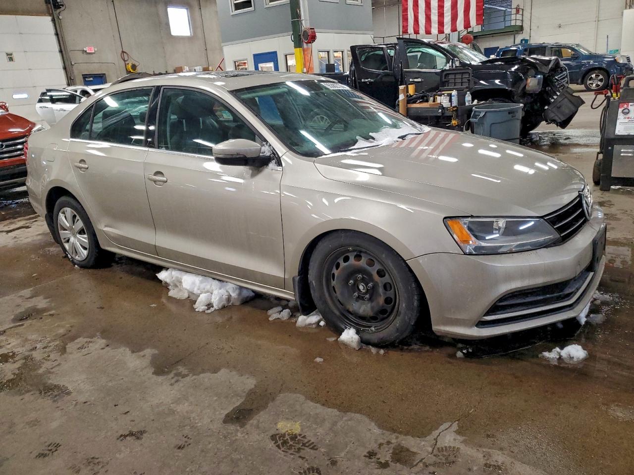 2015 VOLKSWAGEN JETTA TDI photo 4