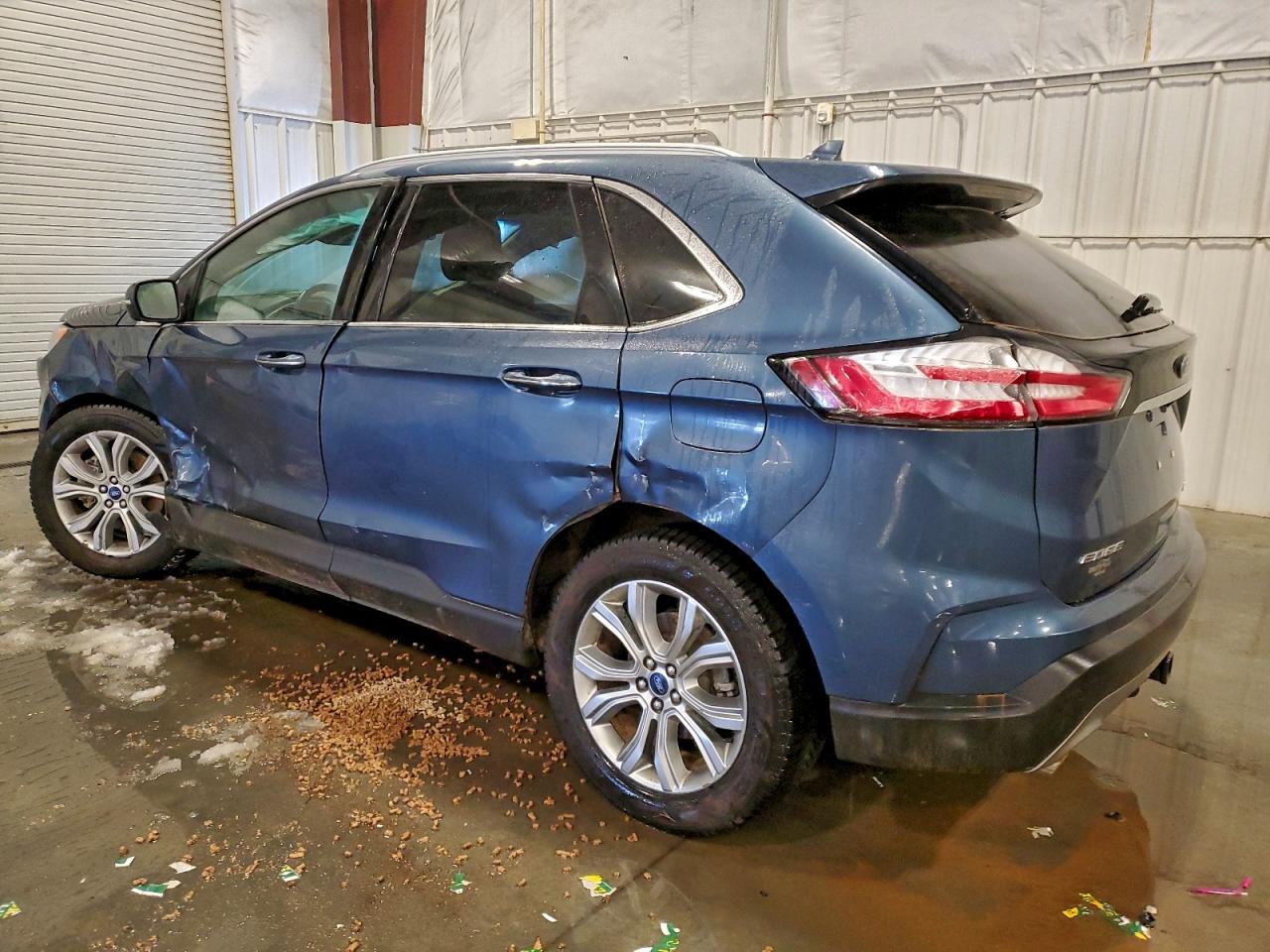 2019 FORD EDGE TITANIUM photo 2