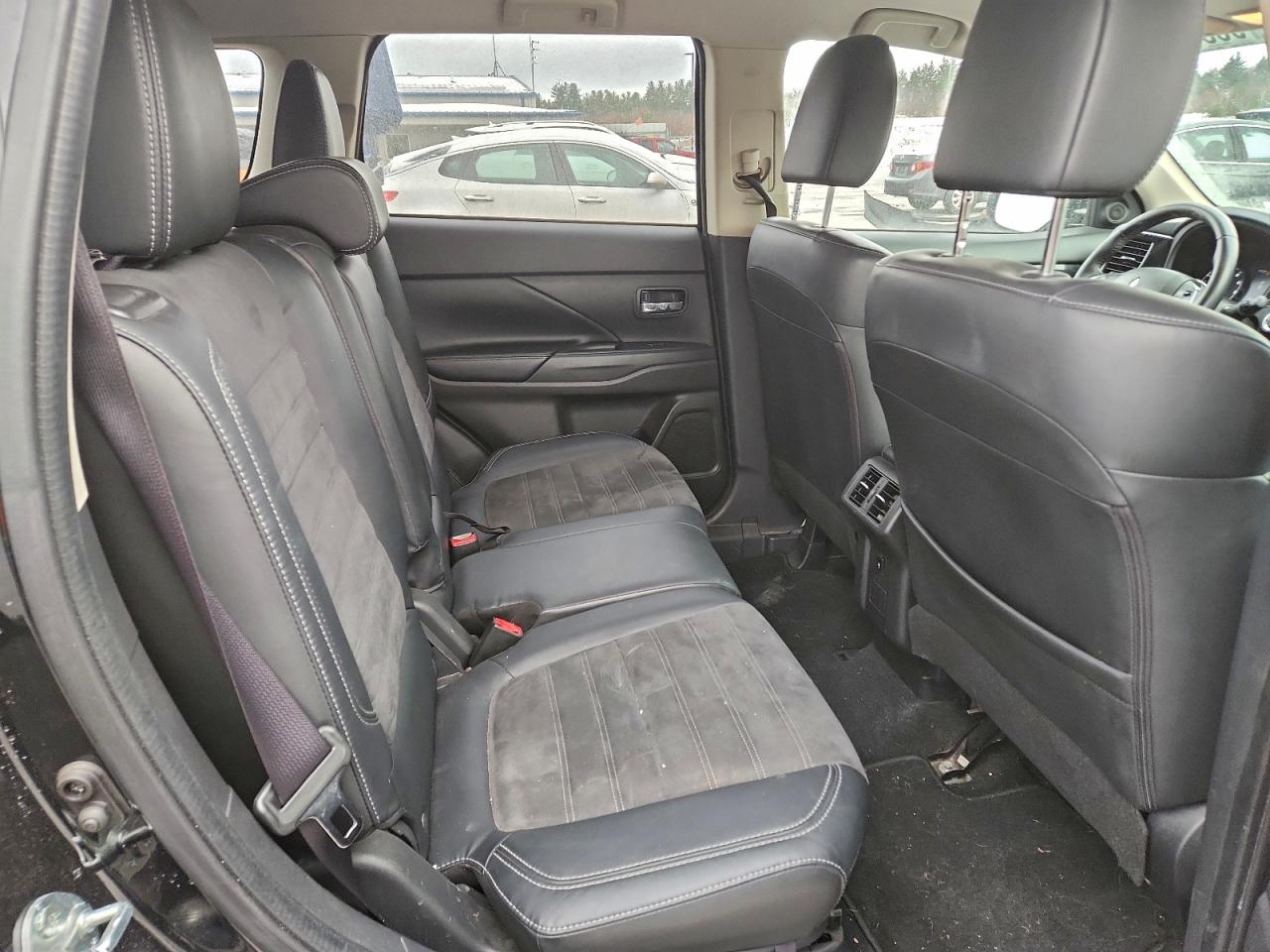 2019 MITSUBISHI OUTLANDER SE photo 11