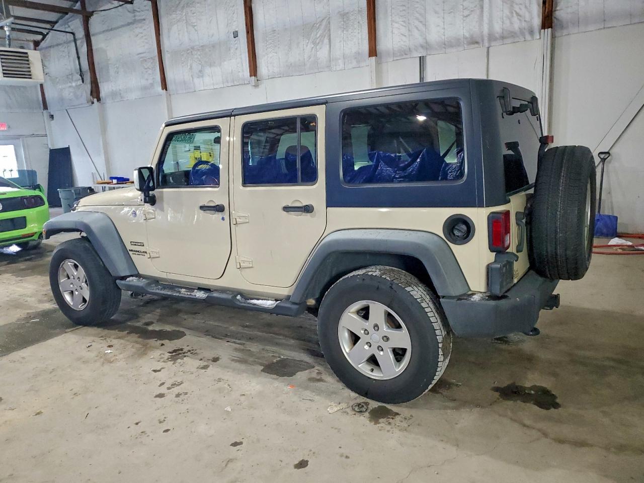 2012 JEEP WRANGLER UNLIMITED SPORT photo 2