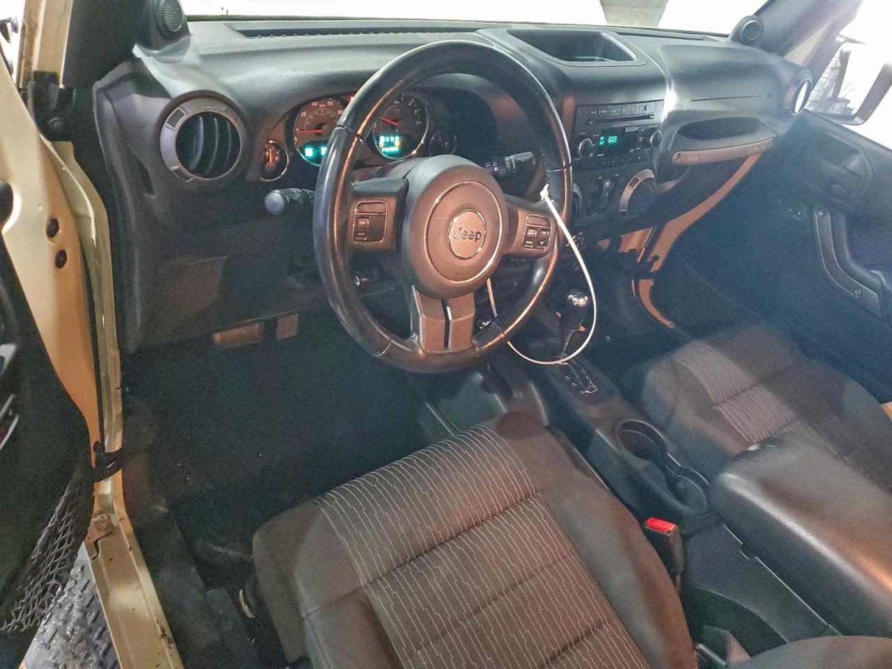 2012 JEEP WRANGLER UNLIMITED SPORT photo 8