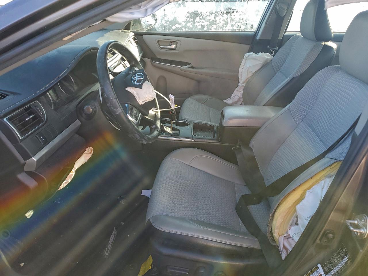 2015 TOYOTA CAMRY LE photo 7