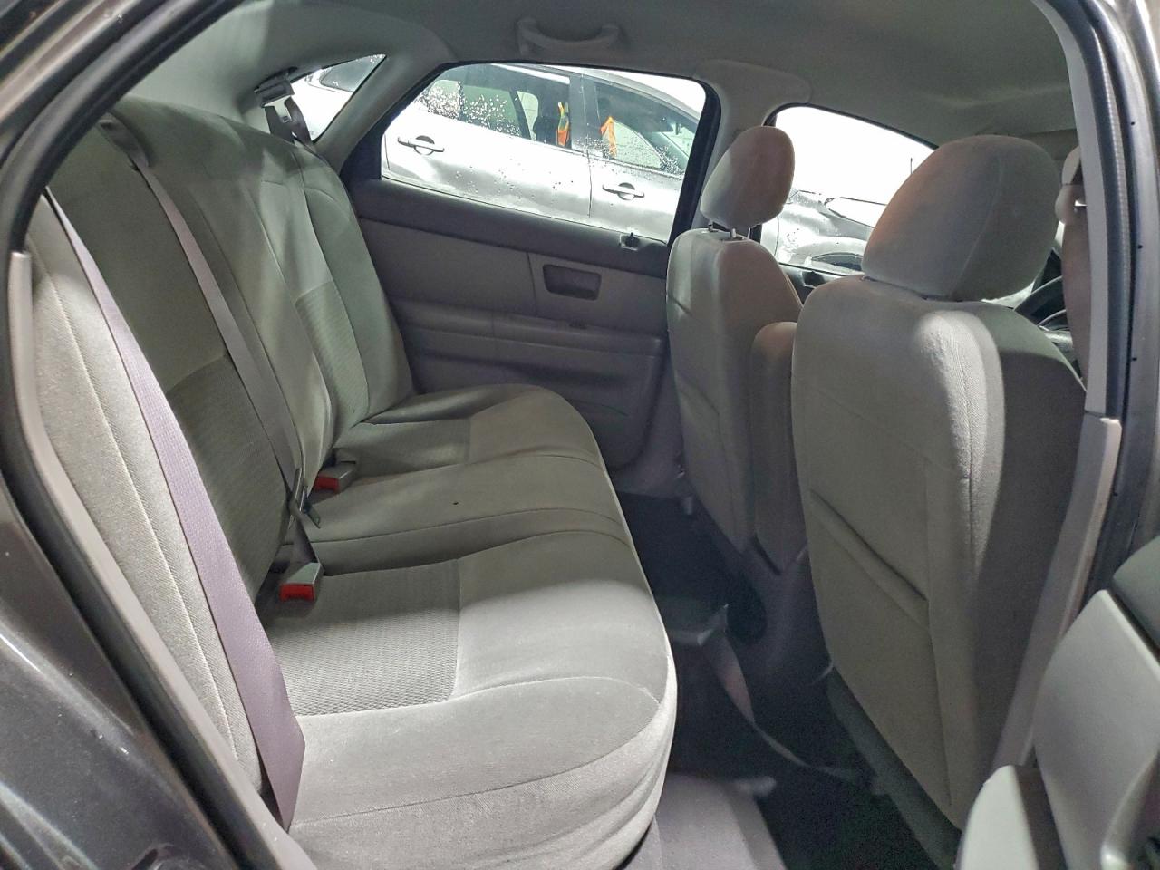 2005 FORD TAURUS SE photo 10