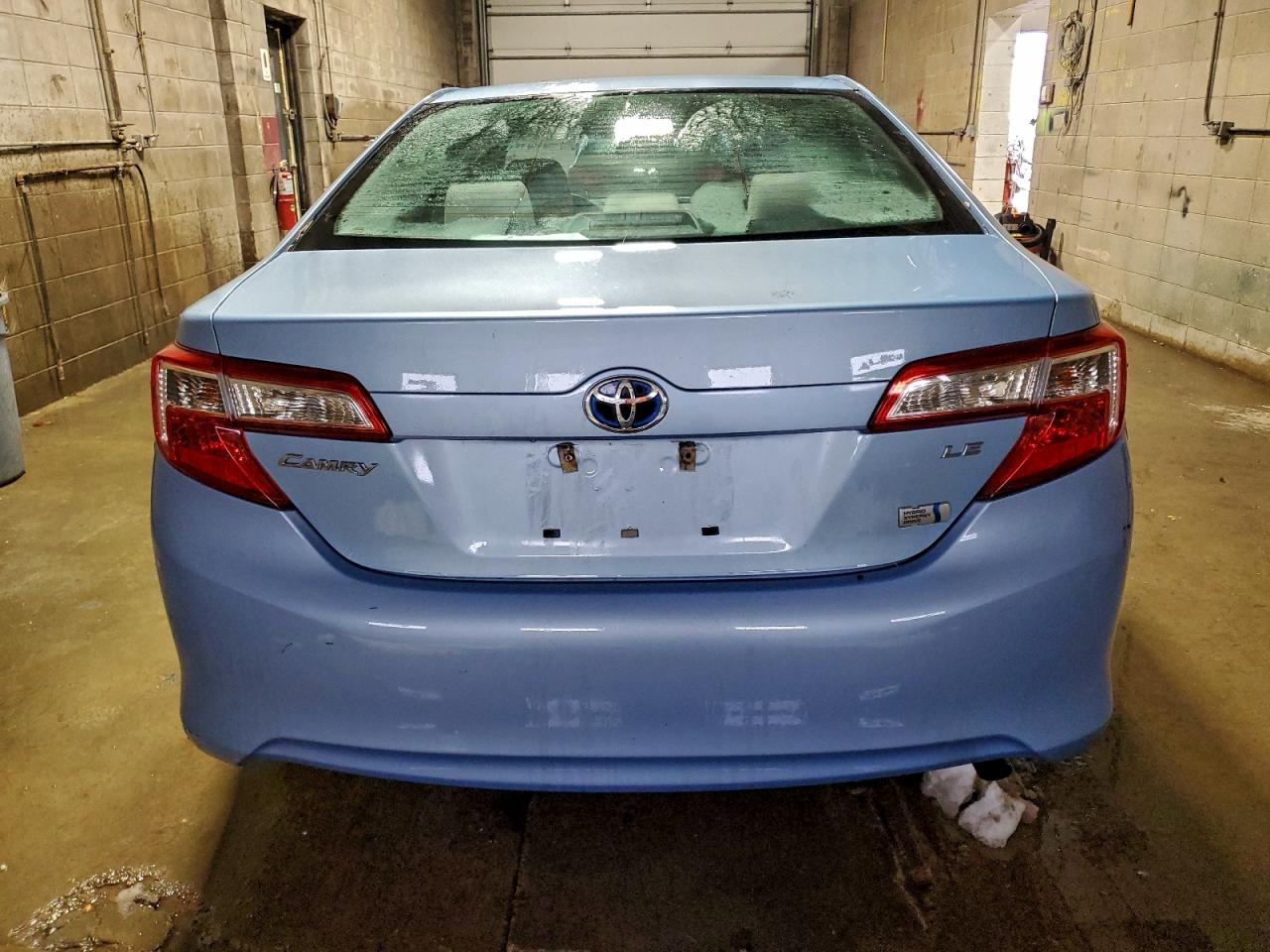 2013 TOYOTA CAMRY HYBRID photo 6