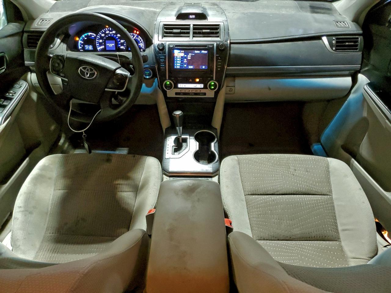 2013 TOYOTA CAMRY HYBRID photo 8