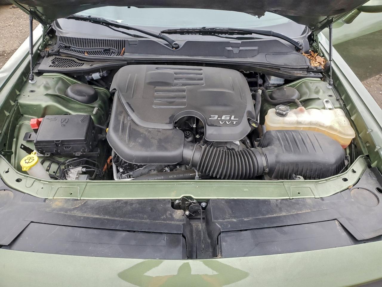 2022 DODGE CHALLENGER SXT photo 11