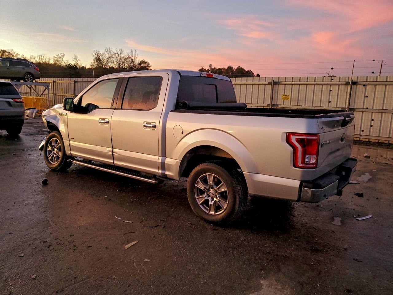 2016 FORD F150 SUPERCREW photo 2