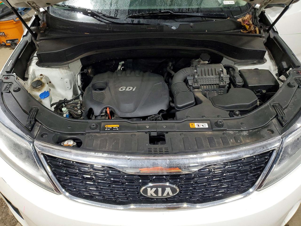 2014 KIA SORENTO LX photo 12