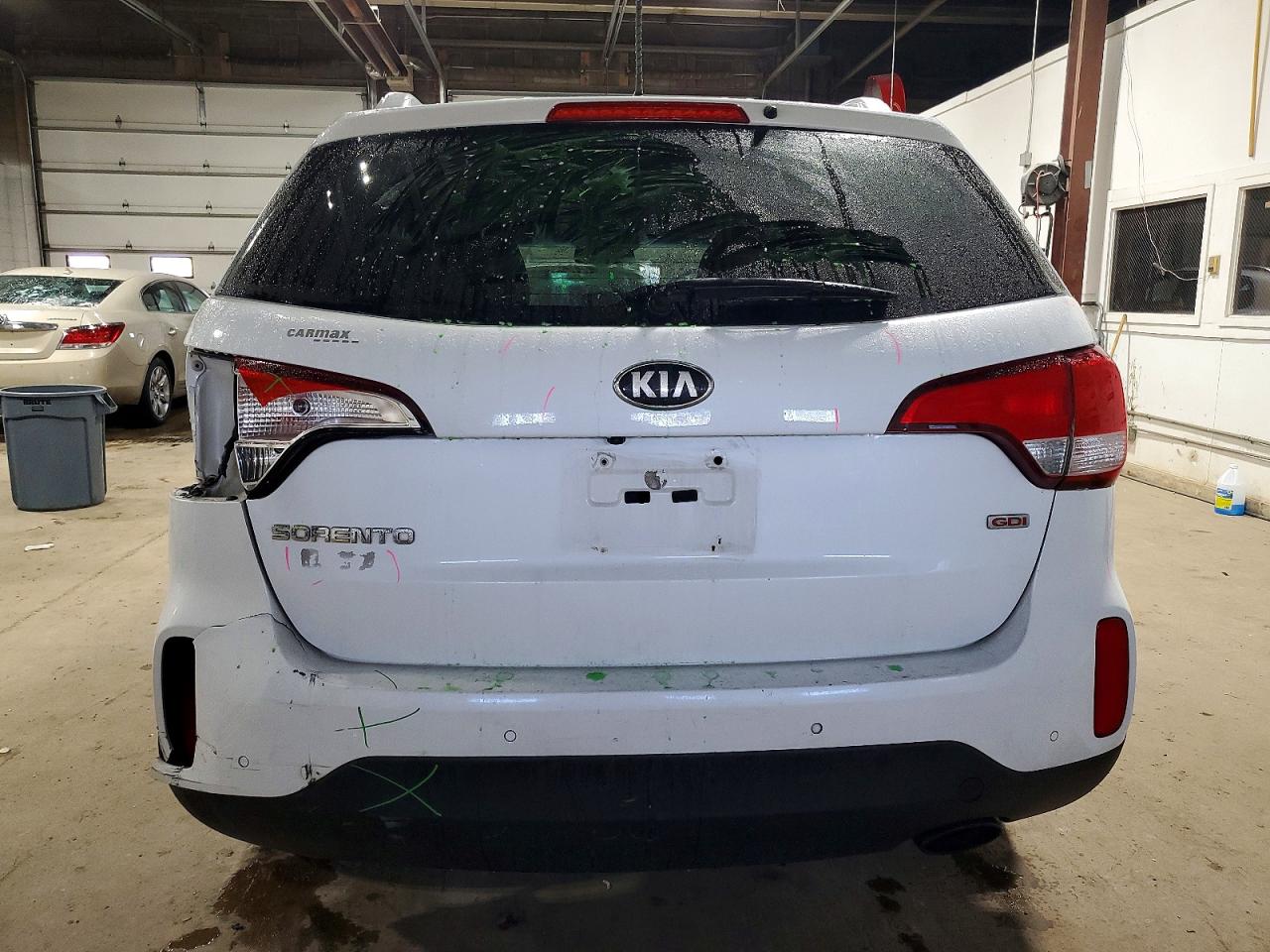 2014 KIA SORENTO LX photo 6