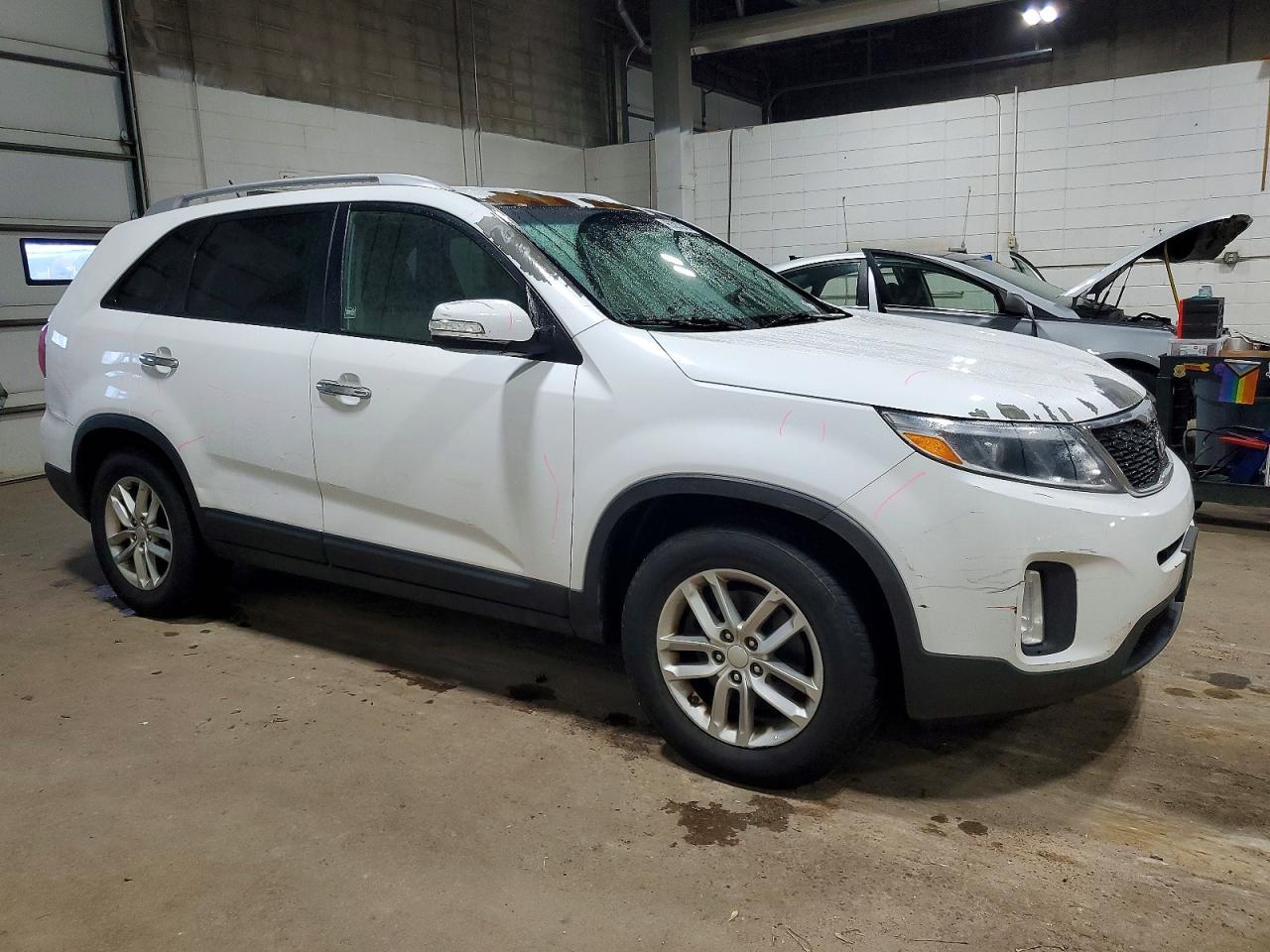 2014 KIA SORENTO LX photo 4