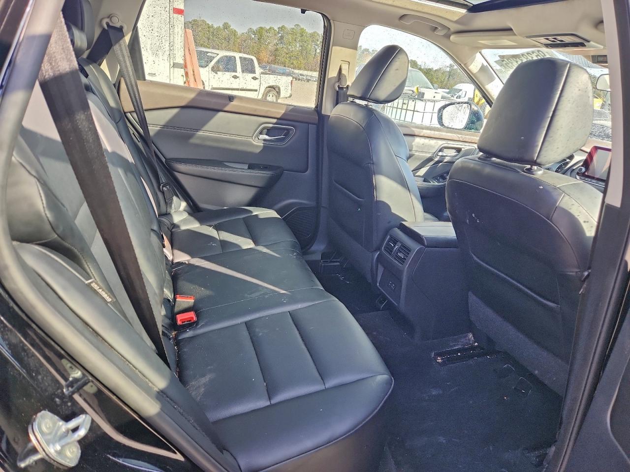 2021 NISSAN ROGUE SV photo 11