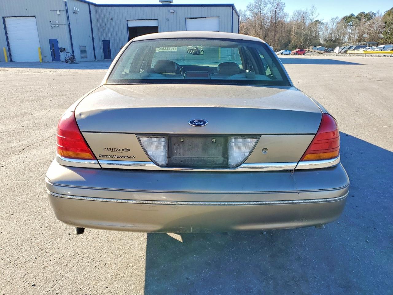 2001 FORD CROWN VICTORIA LX photo 6