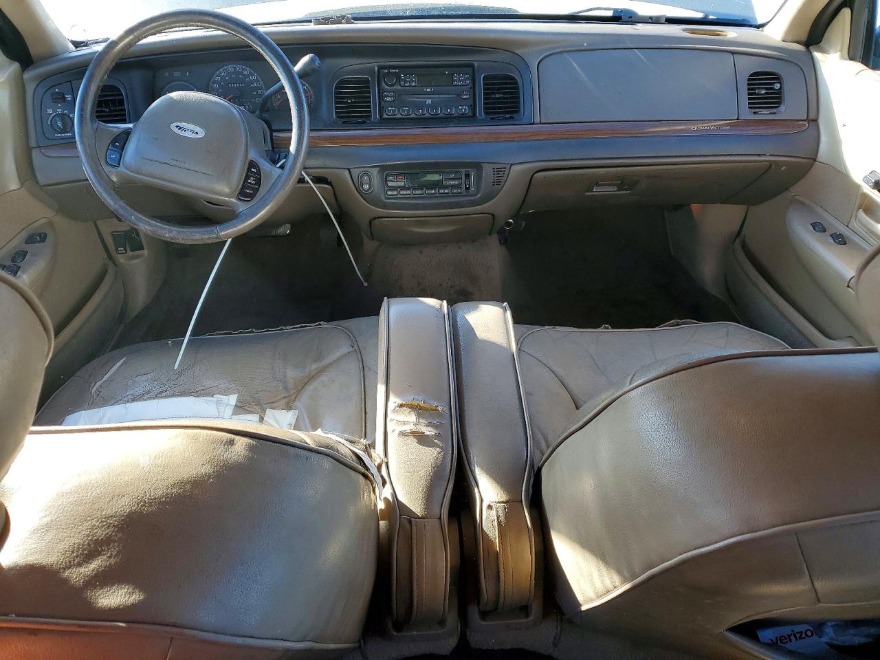 2001 FORD CROWN VICTORIA LX photo 8