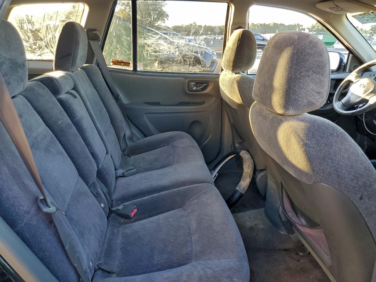 2004 HYUNDAI SANTA FE GLS photo 11
