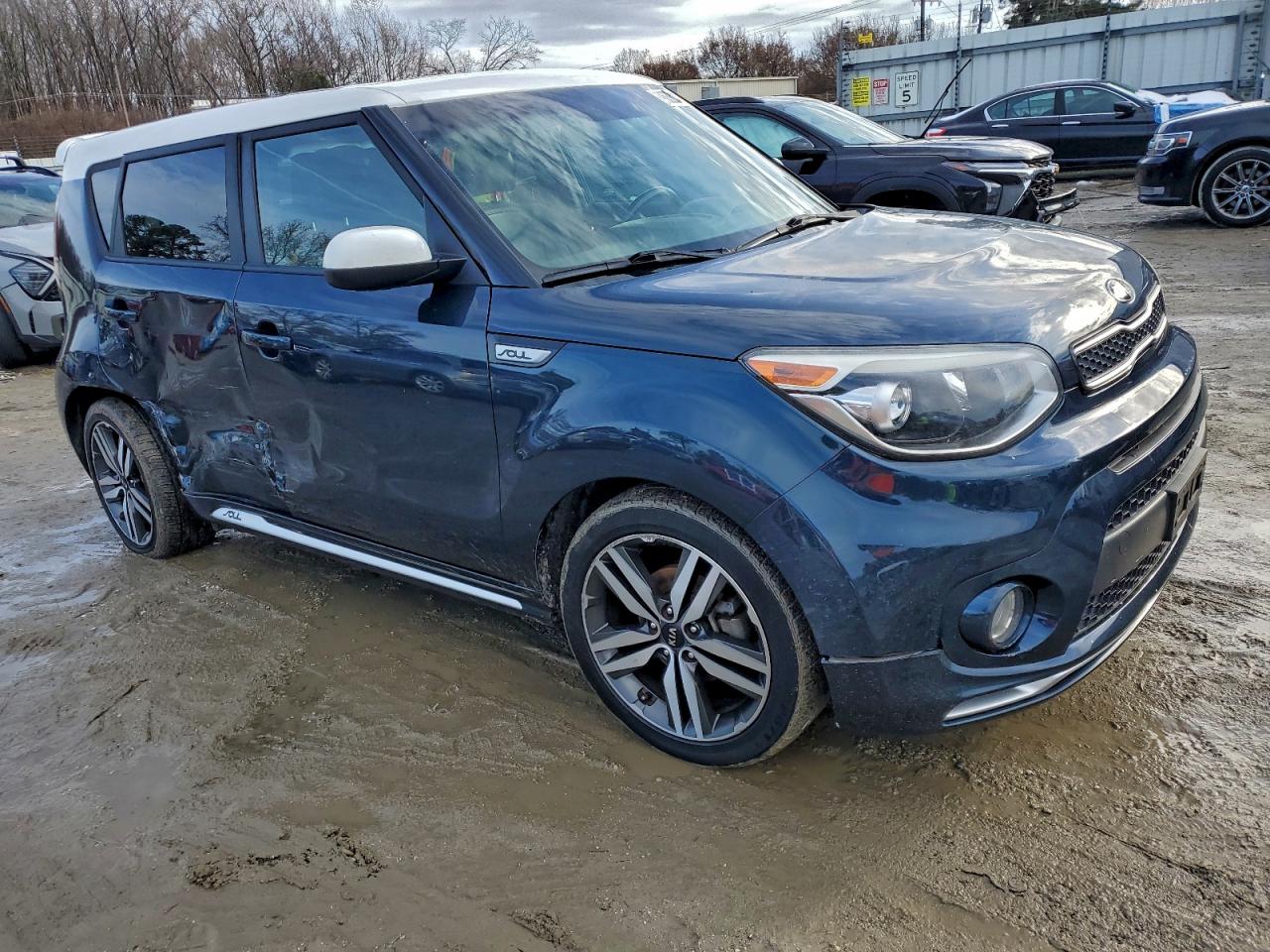 2018 KIA SOUL + photo 4