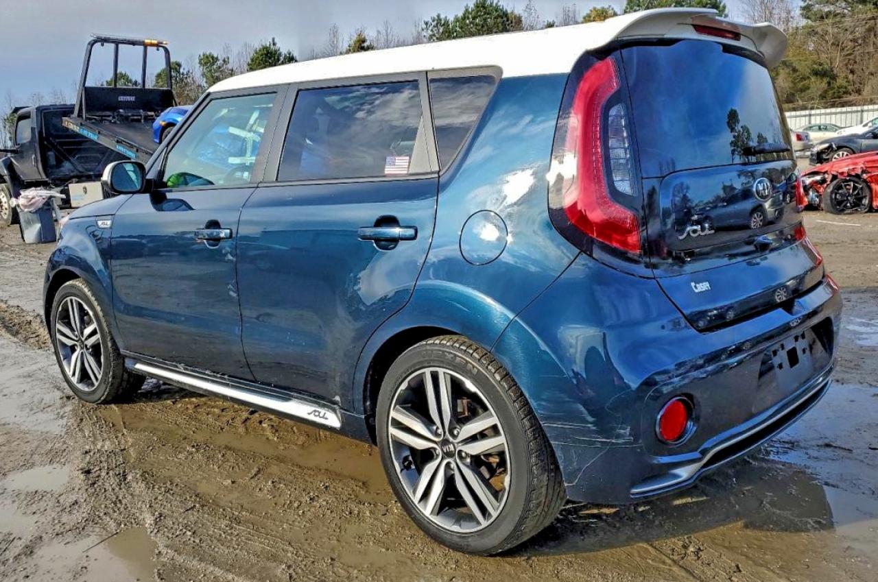 2018 KIA SOUL + photo 2