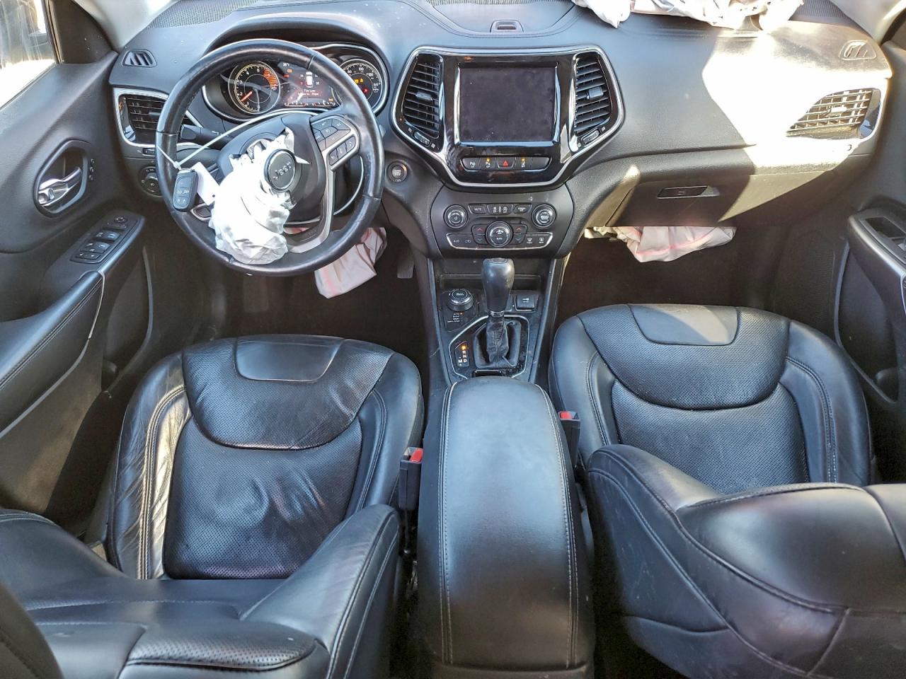 2019 JEEP CHEROKEE LIMITED photo 8