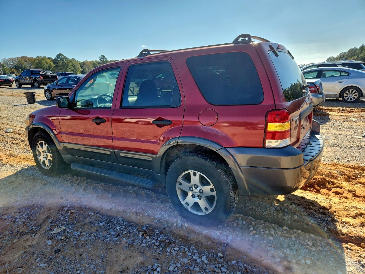 2005 FORD ESCAPE XLT photo 2