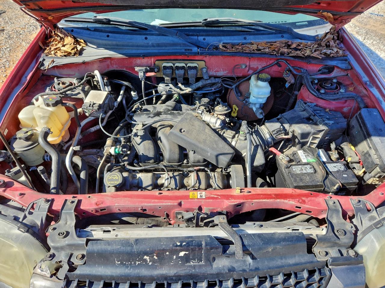 2005 FORD ESCAPE XLT photo 12