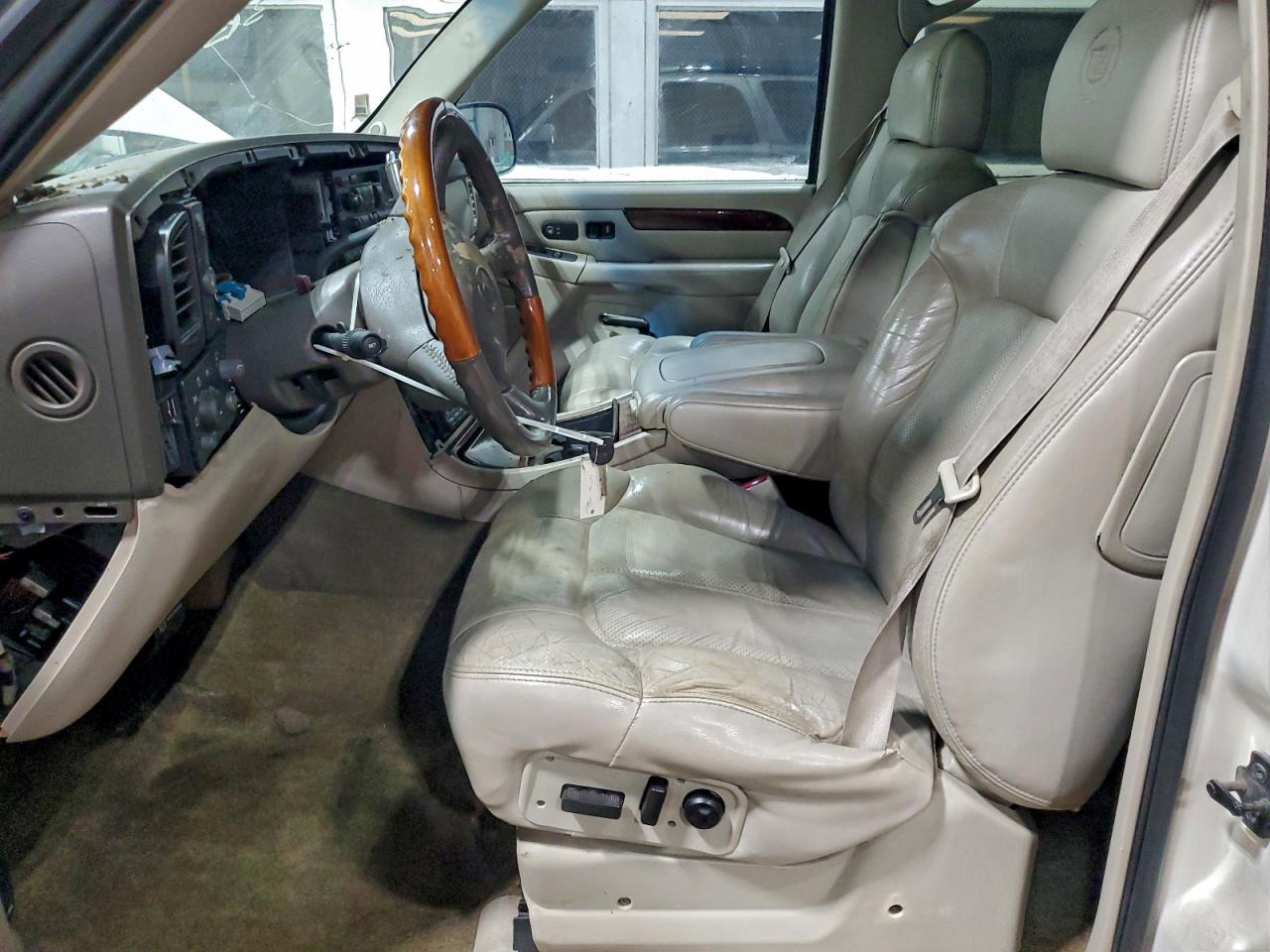 2002 CADILLAC ESCALADE LUXURY photo 7